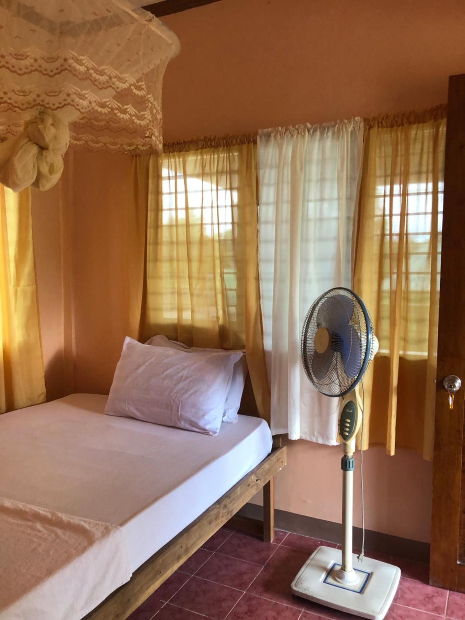 Fely'S Homestay Batuan Eksteriør billede