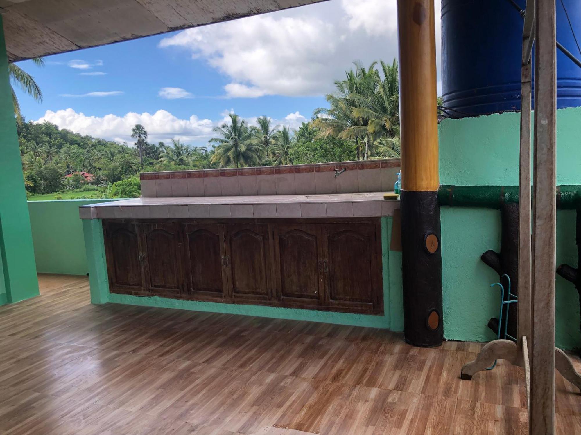 Fely'S Homestay Batuan Eksteriør billede